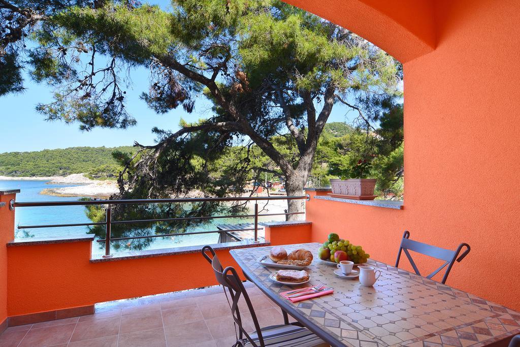 Apartments Juka هفار الغرفة الصورة