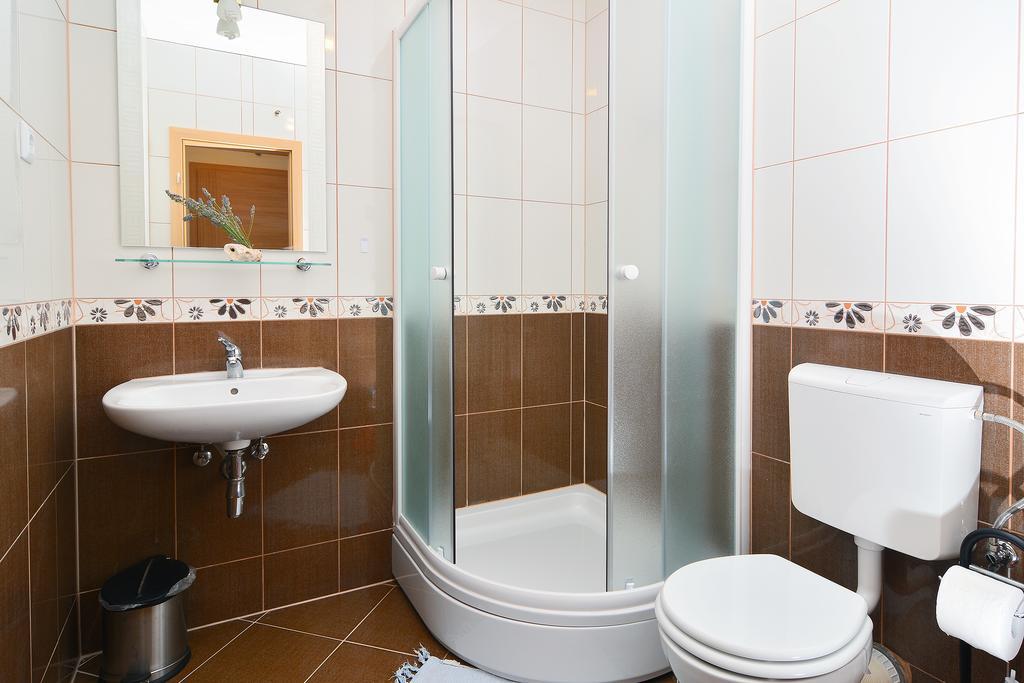 Apartments Juka هفار الغرفة الصورة